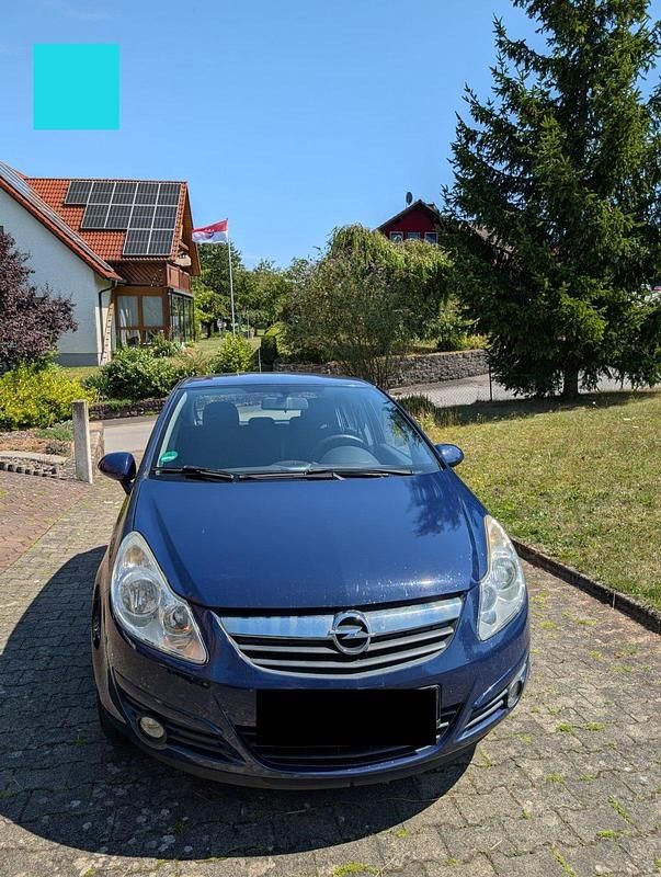 Blau Gebraucht 2010 Opel Corsa Kleinwagen | 1.800 € - Bild 1/4