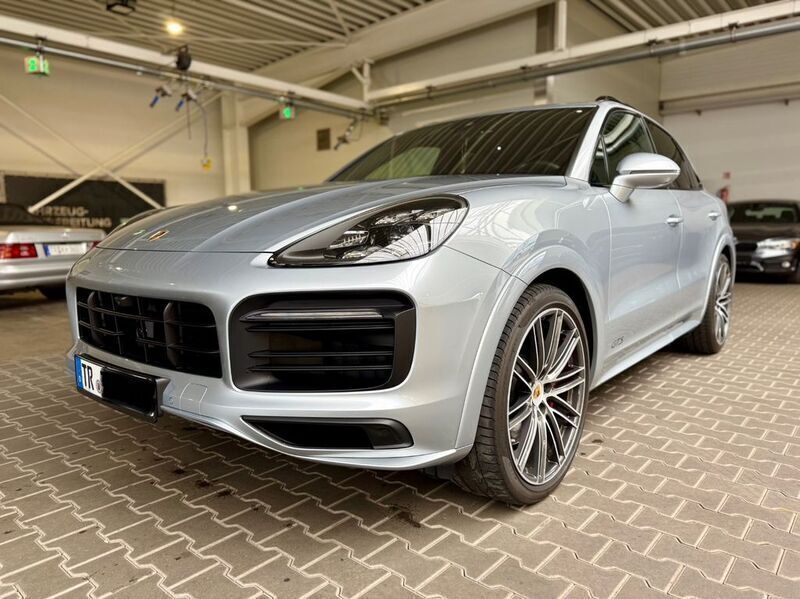 Silber Gebraucht 2022 Porsche Cayenne SUV | 76.999 € - Bild 1/4