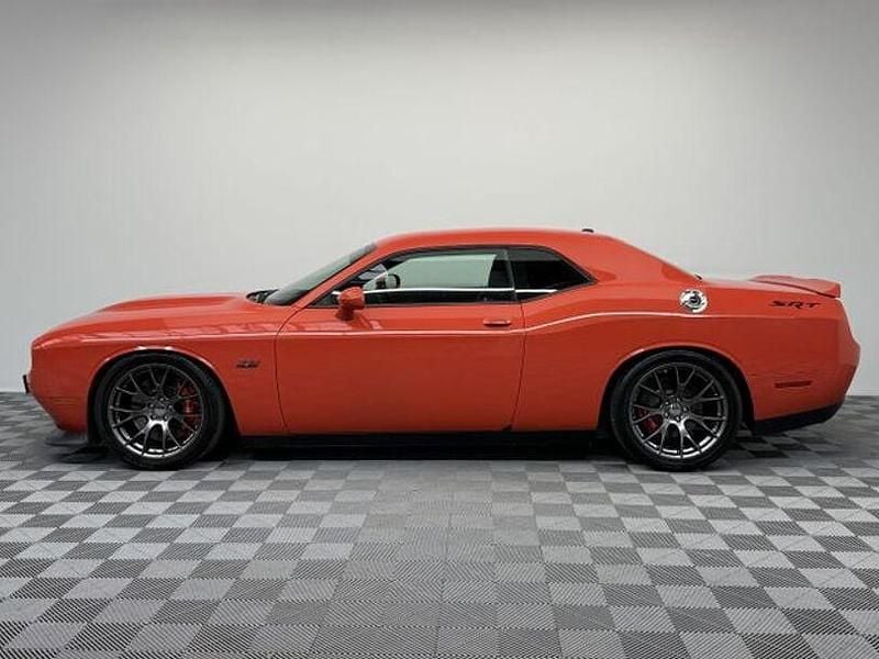 Orange Gebraucht 2018 Dodge Challenger Coupé | 46.700 € - Bild 1/4