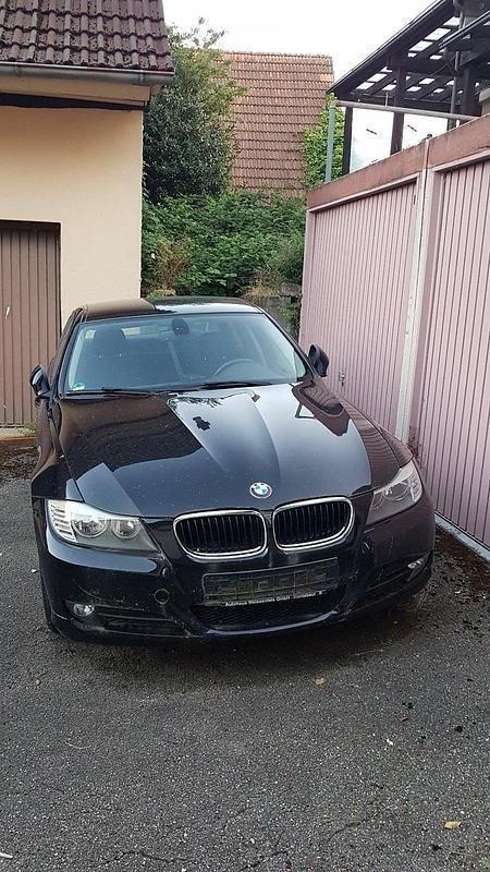 Gebraucht 2009 BMW 318 Limousine | 3.300 € (Superpreis) - Bild 1/4