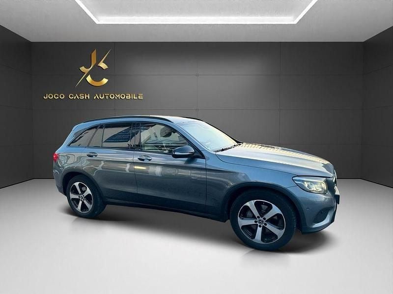 Grau Gebraucht 2018 Mercedes GLC220 AMG SUV | 26.999 € (Etwas zu teuer) - Bild 1/4