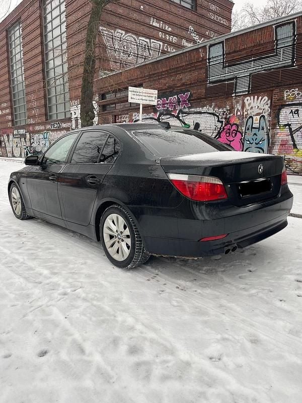 Gebraucht BMW 525 180 PS (132 kW) 2005 Schwarz Limousine