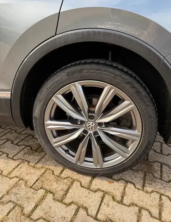 Gebraucht VW Tiguan Allspace Highline 190 PS (139 kW) 2018 Grau SUV