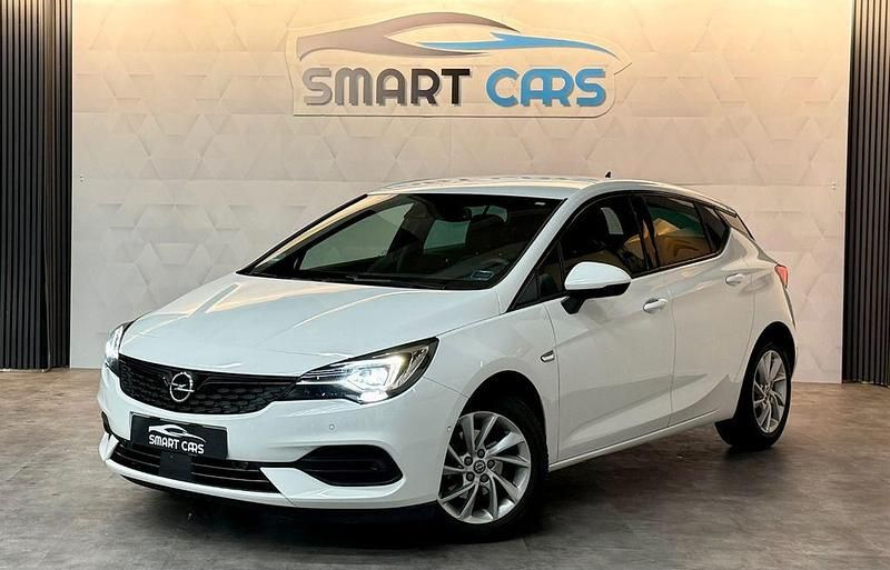 Weiß Gebraucht 2020 Opel Astra Business Limousine | 14.590 € (Fairer Preis) - Bild 1/4