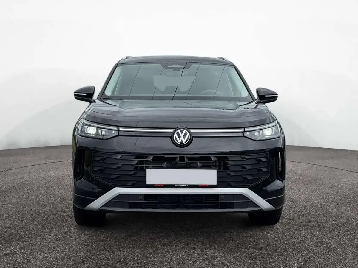 Gebraucht VW Tayron Pro 193 PS (141 kW) 2025 Grenadillschwarz SUV