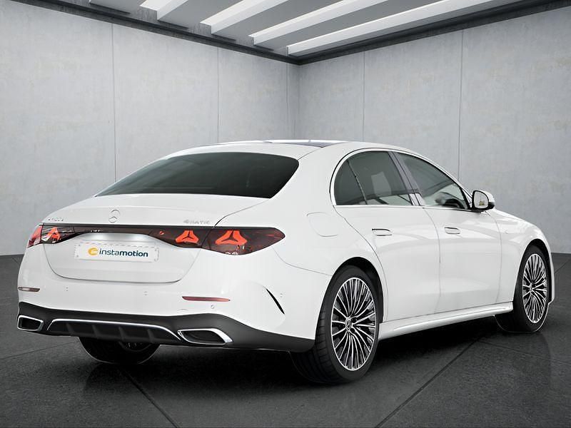 Second-hand Mercedes E400 252 CP (185 kW) 2025 Alb Berlinǎ