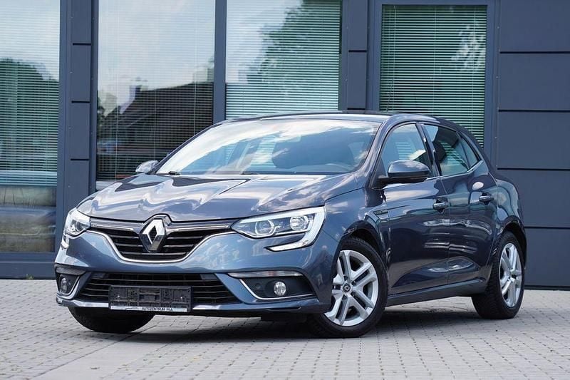 Grau Gebraucht 2016 Renault Mégane IV Experience Limousine | 10.980 € (Etwas zu teuer) - Bild 1/4