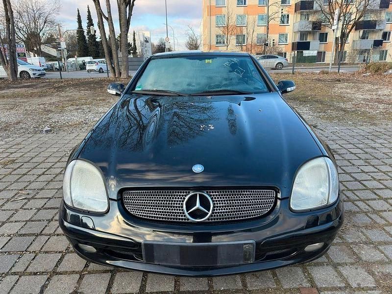 Schwarz Gebraucht 2000 Mercedes SLK320 Cabrio | 8.499 € (Fairer Preis) - Bild 1/4