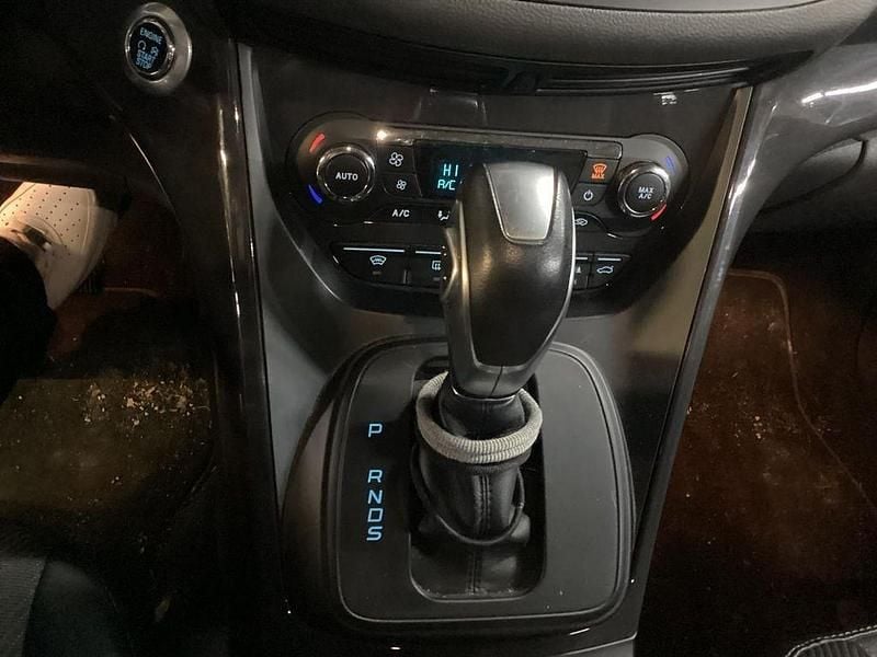 Gebraucht Ford Kuga Individual 179 PS (131 kW) 2016 SUV