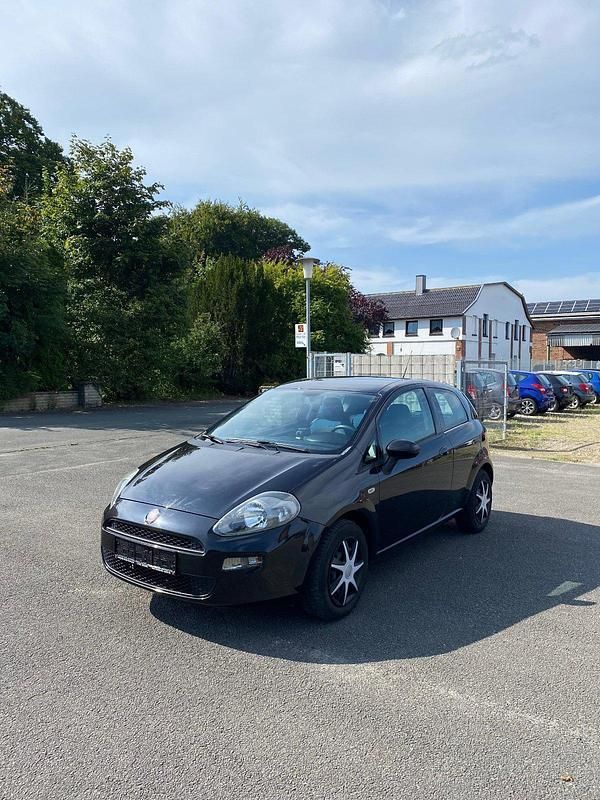 Schwarz Gebraucht 2012 Fiat Punto Easy Kleinwagen | 4.800 € (Etwas zu teuer) - Bild 1/4