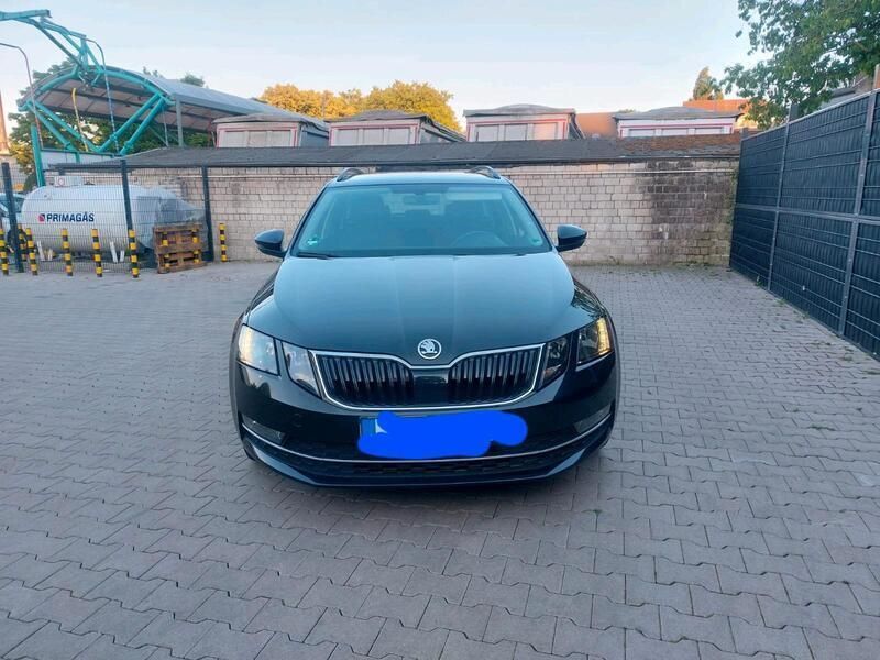 Schwarz Gebraucht 2020 Skoda Octavia Kombi | 9.300 € - Bild 1/4