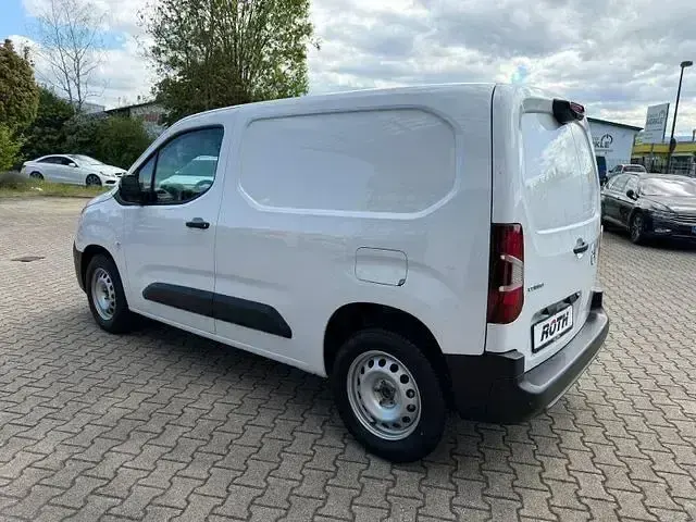 Neu Opel Combo 102 PS (75 kW) 2026 Weiß Van / Kleinbus