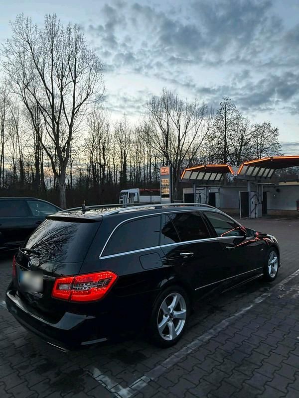 Gebraucht Mercedes E350 AMG 265 PS (194 kW) 2010 Schwarz Kombi