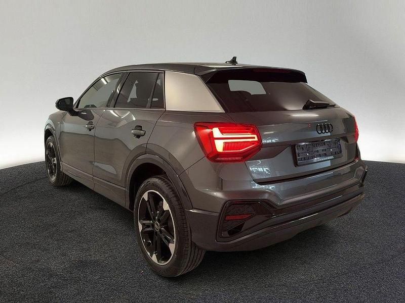 Neu Audi Q2 S-Line 150 PS (110 kW) 2026 Daytonagrau perleffekt SUV
