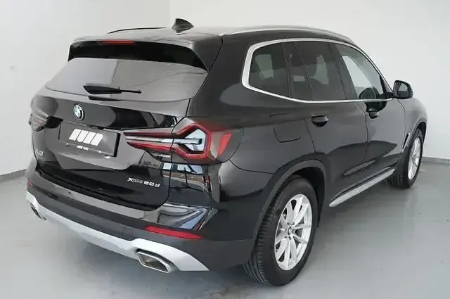 Gebraucht BMW X3 Sport Line 190 PS (139 kW) 2023 Schwarz SUV