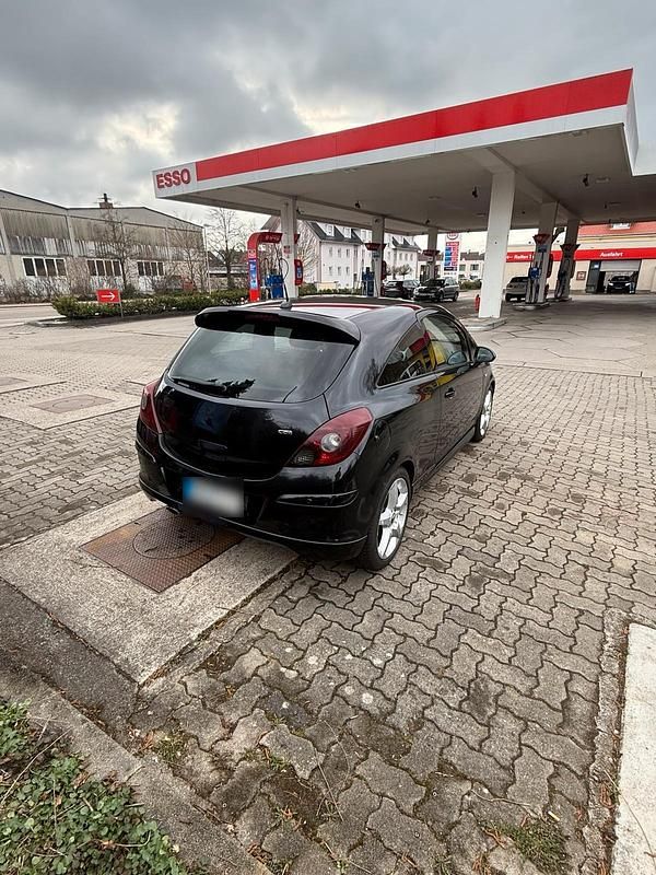Gebraucht Opel Corsa 150 PS (110 kW) 2009 Schwarz Kleinwagen