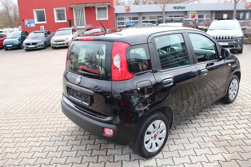 Gebraucht Fiat Panda Pop 69 PS (50 kW) 2015 Schwarz Kleinwagen