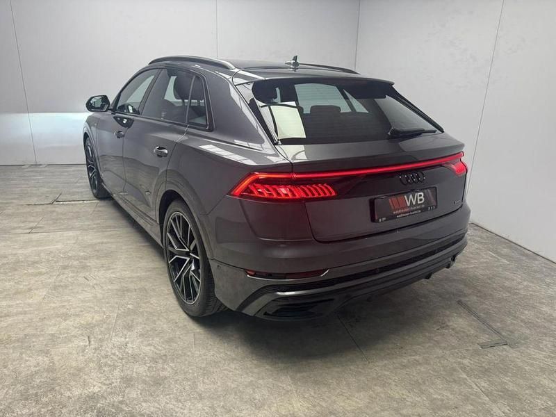 Gebraucht Audi Q8 S-Line 286 PS (210 kW) 2023 Daytonagrau perleffekt (metallic) SUV