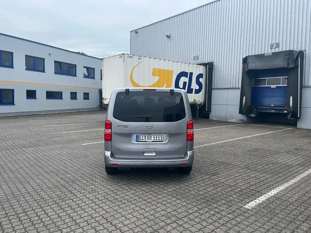 Gebraucht Opel Zafira Life Elegance 177 PS (130 kW) 2021 Grau Van / Kleinbus