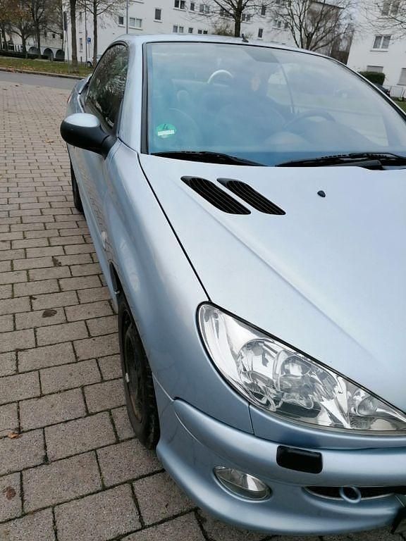 Gebraucht Peugeot 206 CC 109 PS (80 kW) 2003 Cabrio