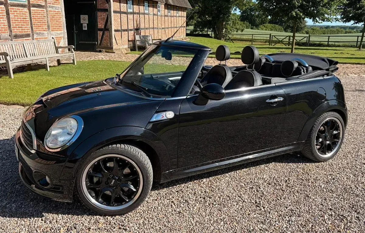 Gebraucht Mini Cooper S Cabriolet 207 PS (152 kW) 2009 Schwarz Cabrio