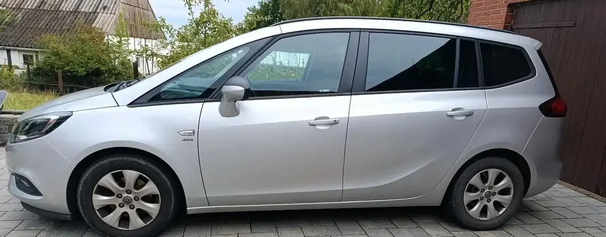 Gebraucht Opel Zafira 140 PS (102 kW) 2017 Silber Van / Kleinbus
