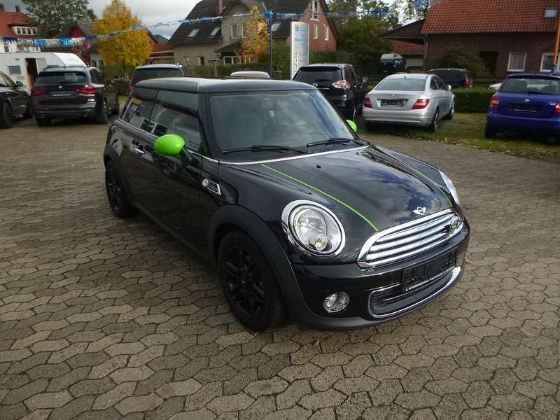 Schwarz Gebraucht 2014 Mini ONE Kleinwagen | 4.495 € (Etwas zu teuer) - Bild 1/4