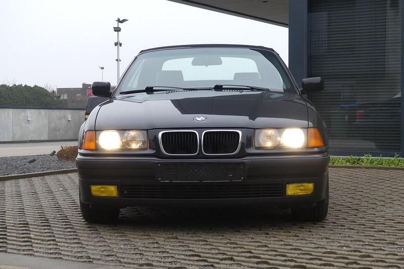 Gebraucht BMW 318 Cabriolet 1997 Schwarz Cabrio