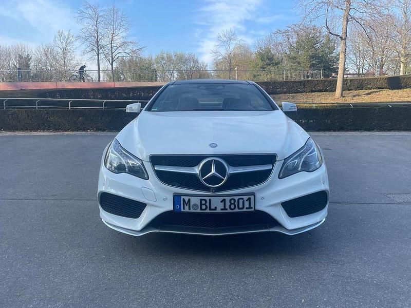 Gebraucht Mercedes E400 333 PS (244 kW) 2014 Weiß Coupé