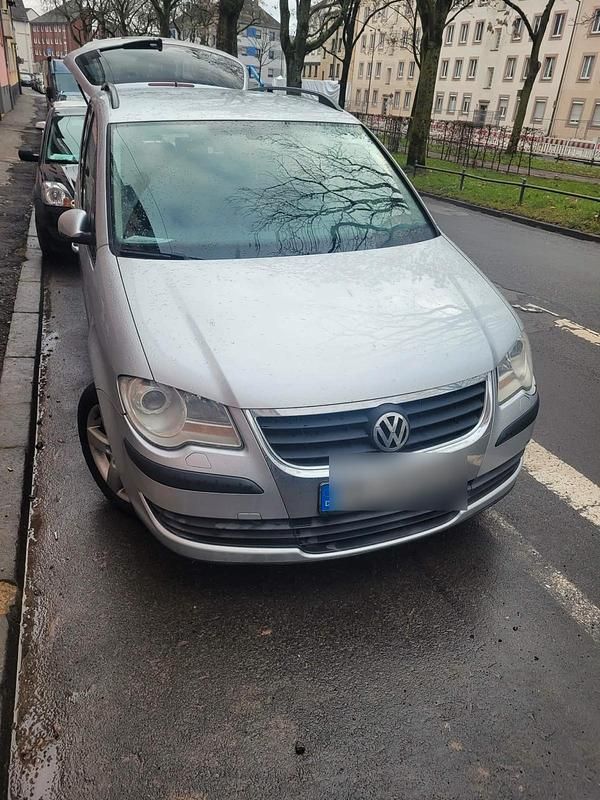 Gebraucht VW Touran 2008 Silber Van / Kleinbus