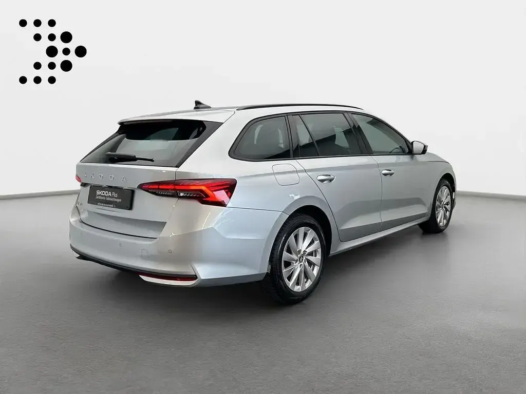 Gebraucht Skoda Octavia Selection 150 PS (110 kW) 2025 Brillantsilber metallic Kombi