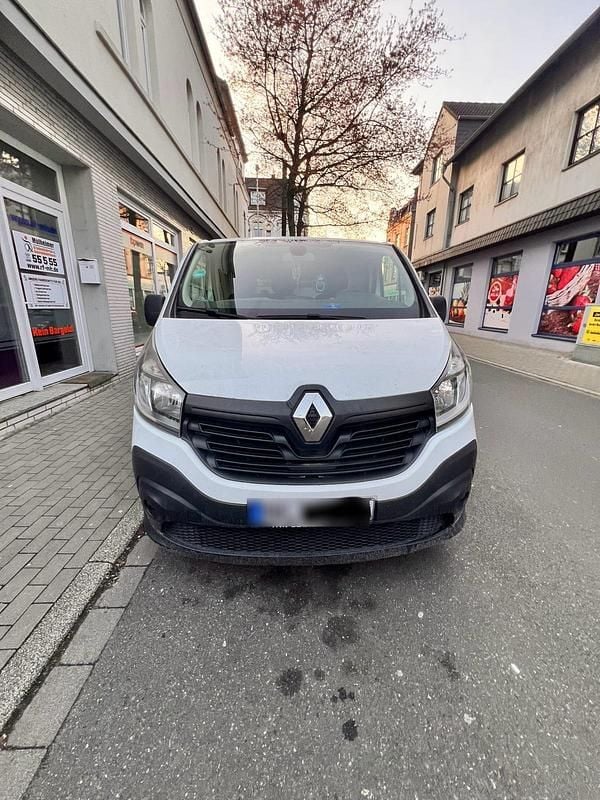 Gebraucht Renault Traffic 160 PS (117 kW) 2016 Weiß Van / Kleinbus