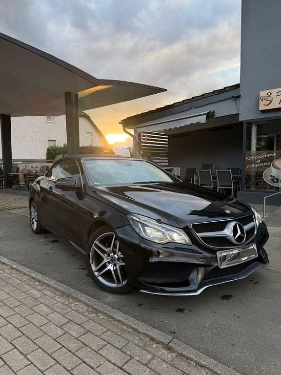 Gebraucht Mercedes E250 211 PS (155 kW) 2014 Schwarz Cabrio