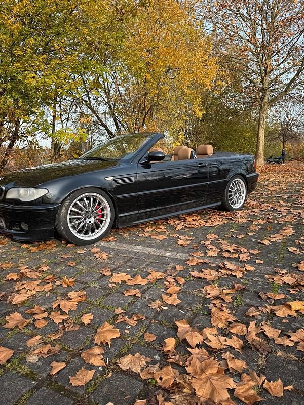 Schwarz Gebraucht 2004 BMW 330 Cabriolet M Sport Cabrio | 6.300 € - Bild 1/1