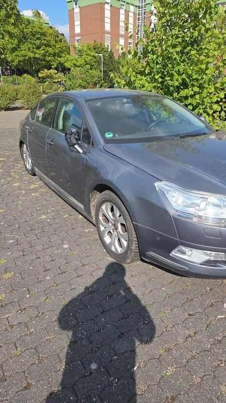Grau Gebraucht 2010 Citroën C5 Limousine | 2.000 € (Superpreis) - Bild 1/4