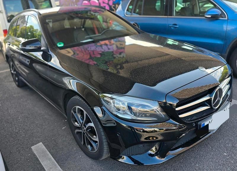 Schwarz Gebraucht 2018 Mercedes C220 Kombi | 16.650 € (Guter Preis) - Bild 1/4