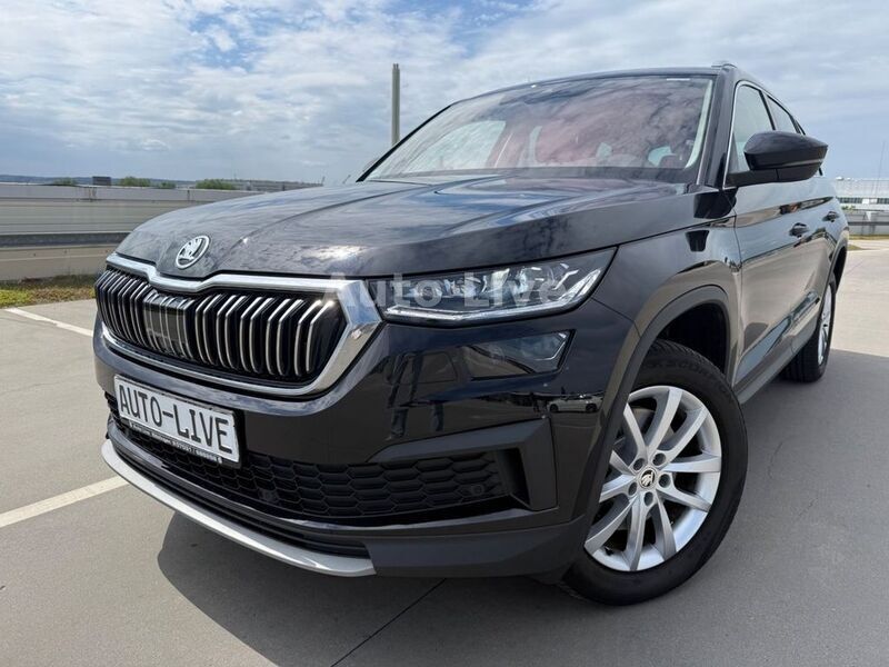 Schwarzmagic perleffekt Gebraucht 2023 Skoda Kodiaq Sport SUV | 36.990 € (Guter Preis) - Bild 1/4
