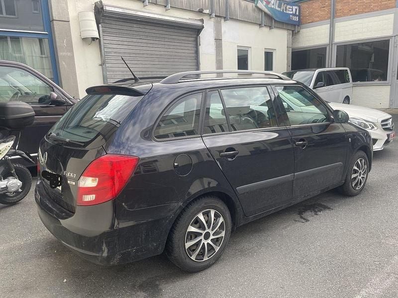 Gebraucht Skoda Fabia Family 86 PS (63 kW) 2011 Schwarz Kombi