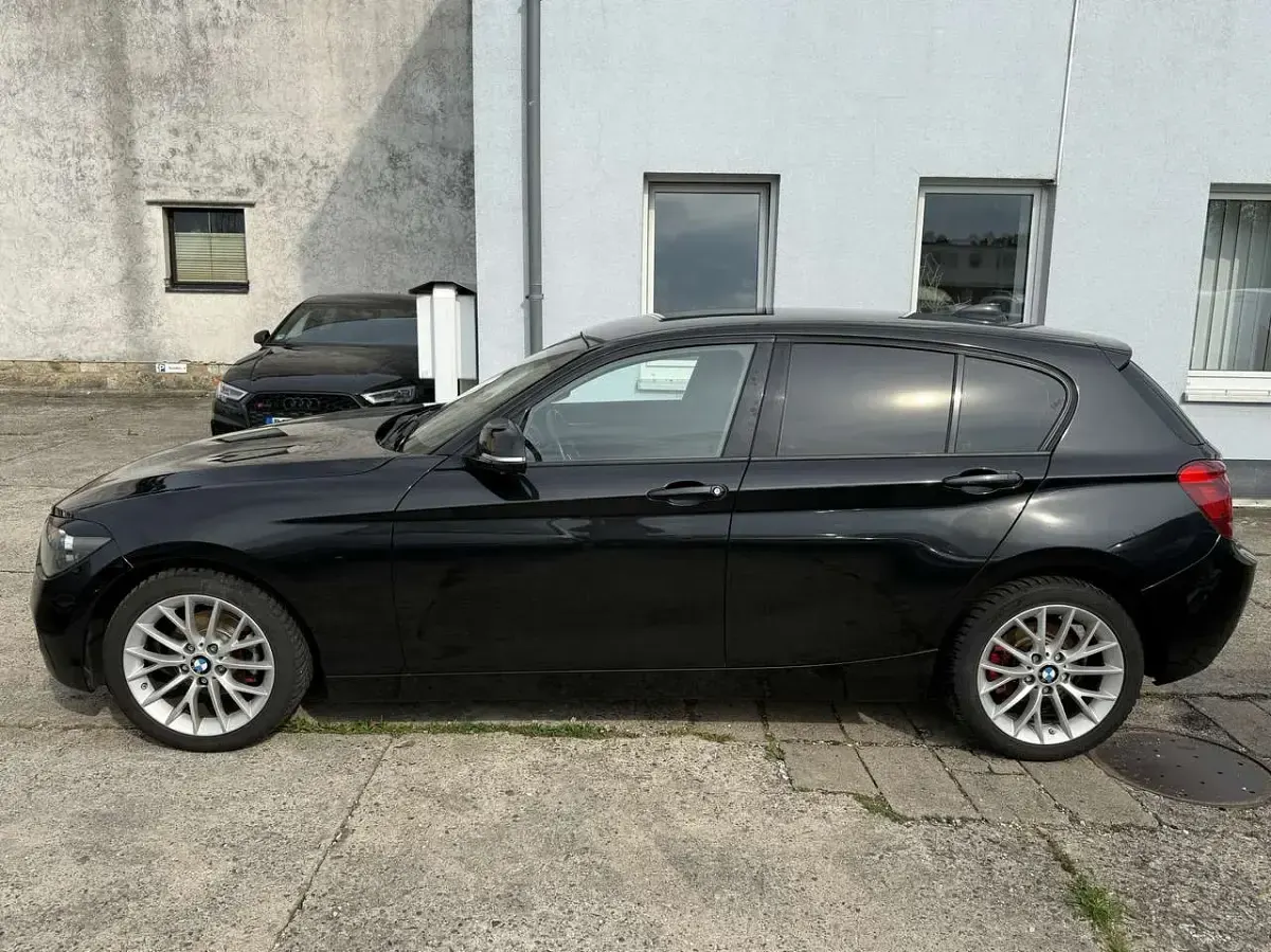 Gebraucht BMW 116 Sport Line 136 PS (100 kW) 2012 Black sapphire metallic Kleinwagen
