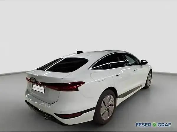 Gebraucht Audi e-tron Ambiente 210 kW (286 PS) 2025 Gletscherweiß SUV