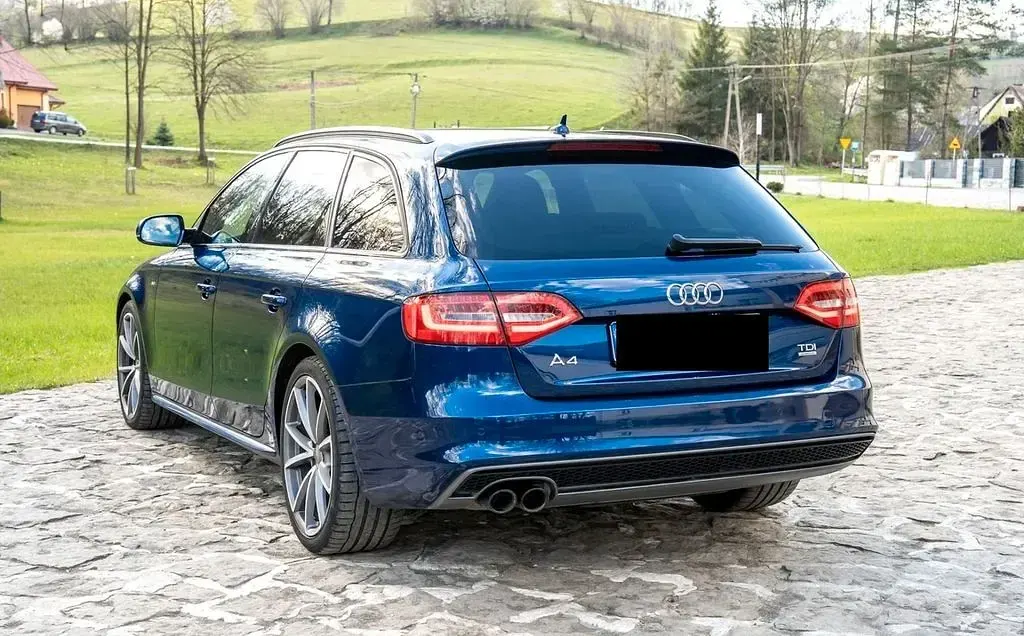 Usata Audi A4 S-Line 245 CV (180 kW) 2015 Blu Station wagon