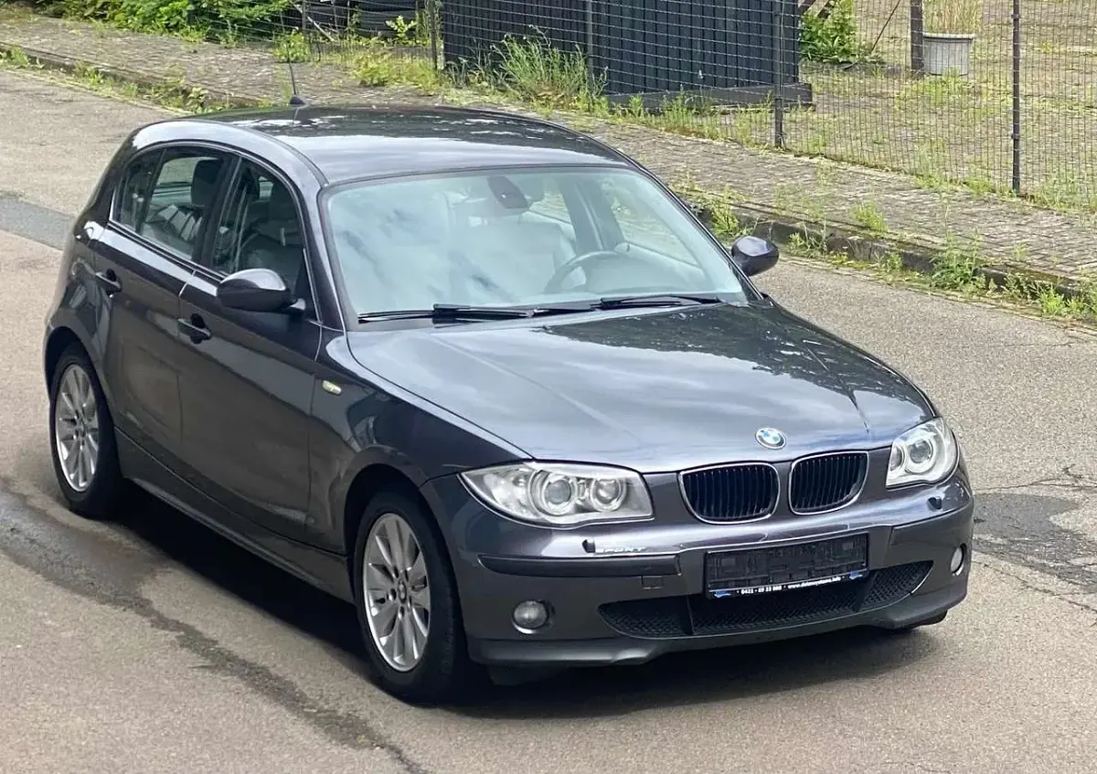 Gebraucht BMW 116 Advantage 116 PS (85 kW) 2005 Sparkling graphite metallic Kleinwagen