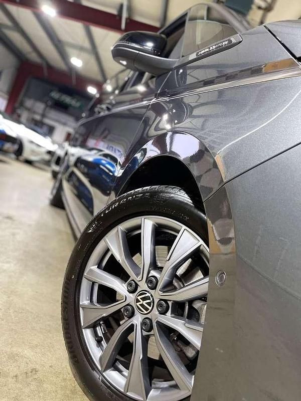 Gebraucht VW Multivan 204 PS (150 kW) 2024 Indiumgrau Van