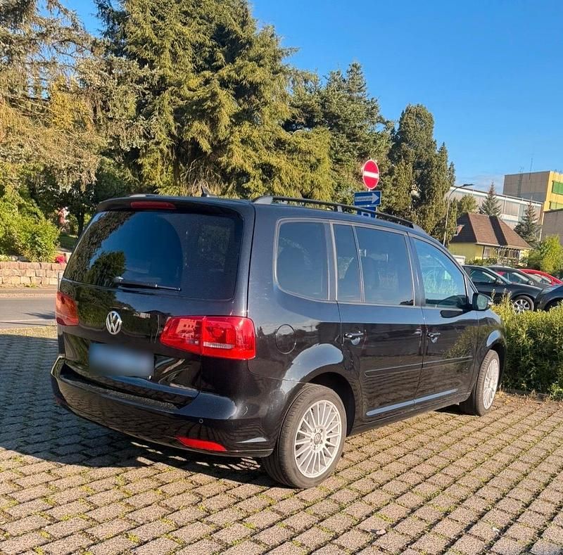 Gebraucht VW Touran 140 PS (102 kW) 2012 Schwarz Van / Kleinbus
