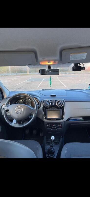 Weiß Gebraucht 2012 Dacia Lodgy Van / Kleinbus | 6.800 € (Fairer Preis) - Bild 1/4