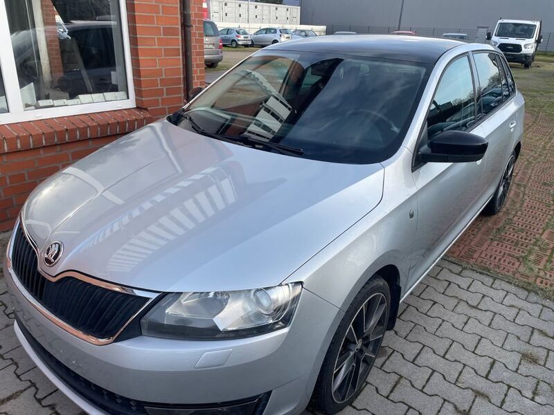 Silber Gebraucht 2014 Skoda Rapid Elegance Limousine | 6.299 € (Guter Preis) - Bild 1/4