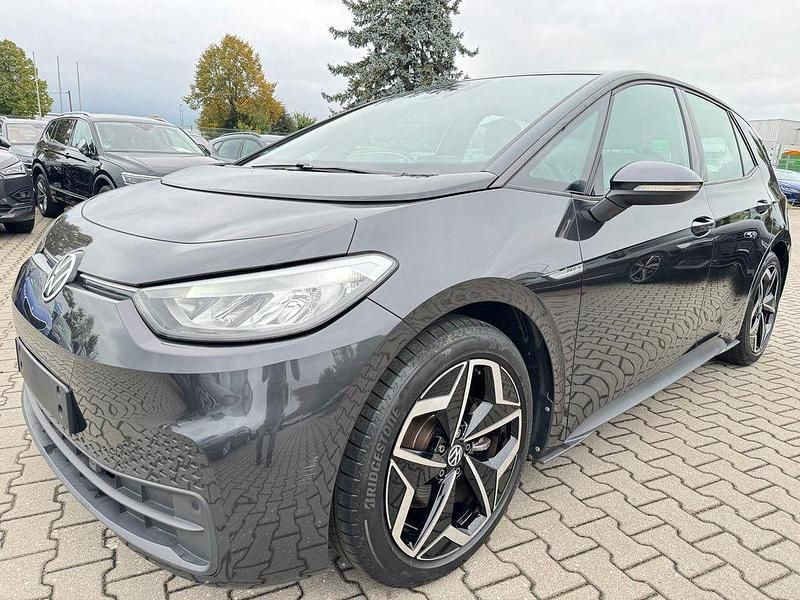 Grau Gebraucht 2021 VW ID.3 Pro Kleinwagen | 19.520 € (Guter Preis) - Bild 1/4