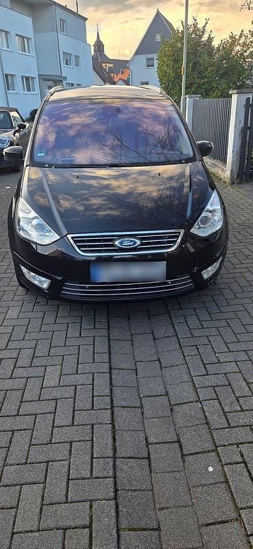 Gebraucht Ford Galaxy Titanium 163 PS (119 kW) 2014 Schwarz Van / Kleinbus