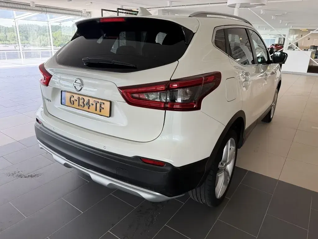 Gebraucht Nissan Qashqai N-Motion 140 PS (102 kW) 2019 Weiß SUV