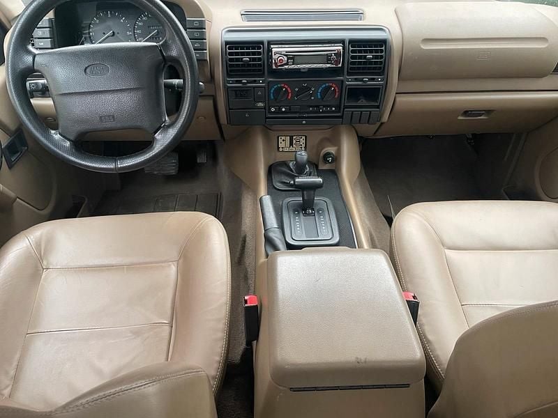 Grün Gebraucht 1994 Land Rover Discovery SUV | 9.999 € - Bild 1/4